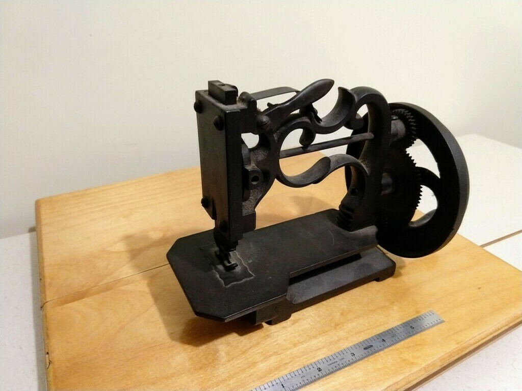  c.1860 Charles Raymond (no.1) Sewing Machine