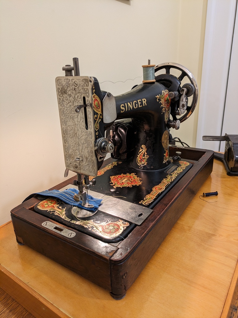  1925 Singer Model 128 Sewing Machine