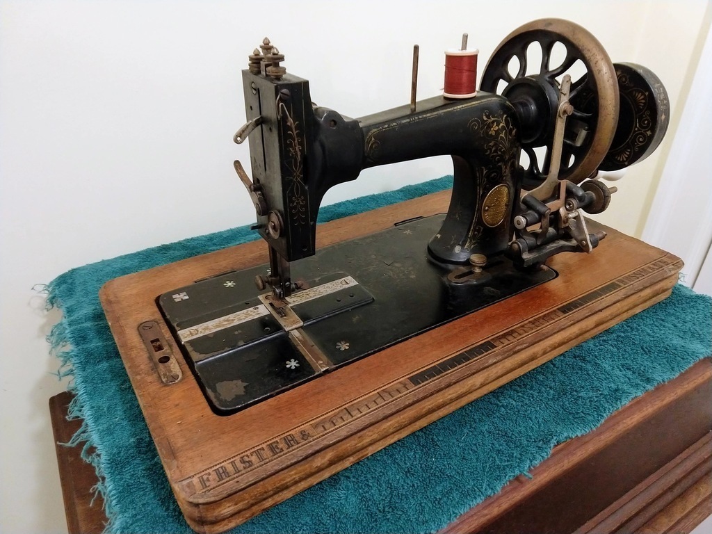  1902 Frister & Rossmann Sewing Machine