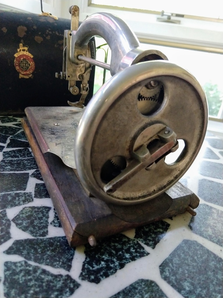  c.1922 Ideal Sewing Machine