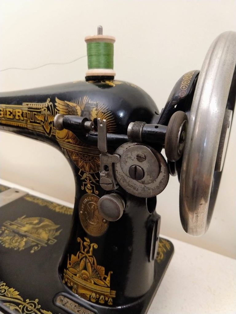  1920 Singer 127-3 Sewing Machine