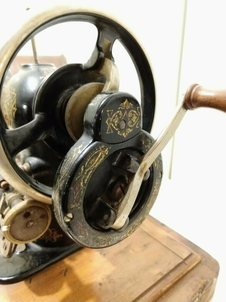  1888 Singer VS3 Sewing Machine