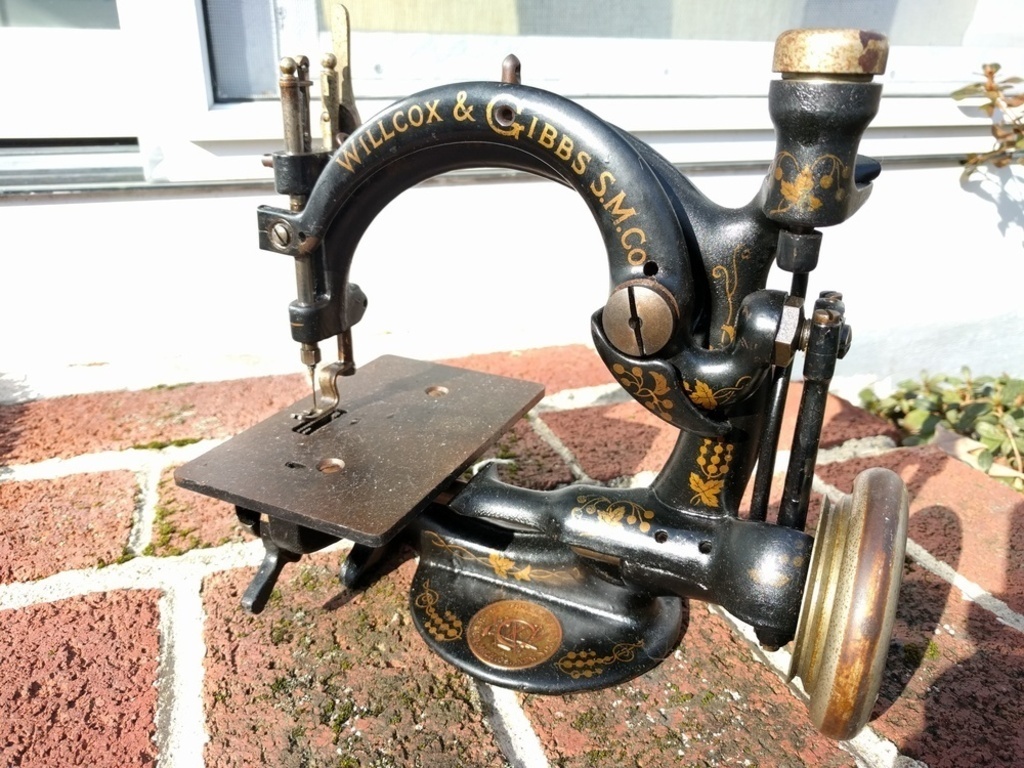  1921 Willcox & Gibbs Automatic Silent Sewing Machine