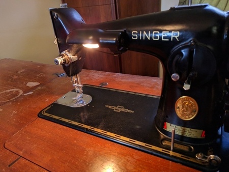 DAE have a favorite antique machine brand? Mine is White Rotary. I've  restored two to working order. : r/sewing